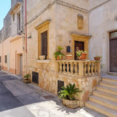 Casa Il Giglio * Mandurie